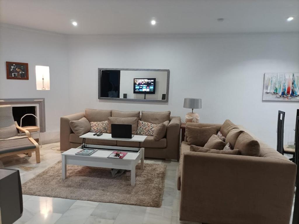 Fotografie z fotogalerie ubytování Large 2 bed Apt Puerto Banus Marina Private Parking v destinaci Marbella