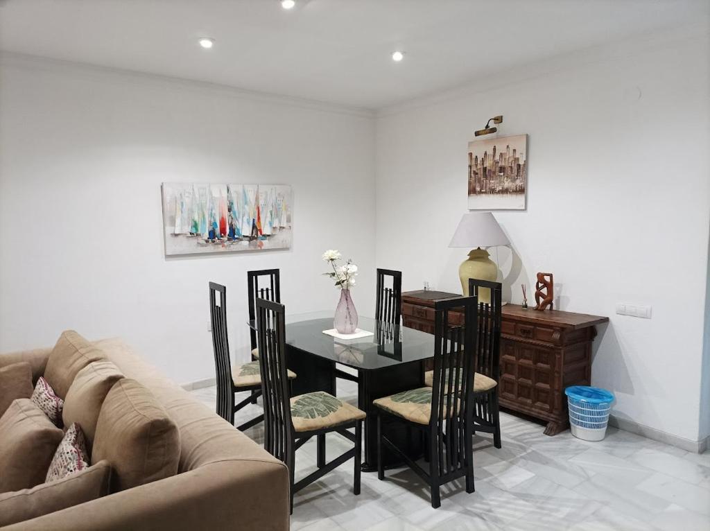 Fotografie z fotogalerie ubytování Large 2 bed Apt Puerto Banus Marina Private Parking v destinaci Marbella