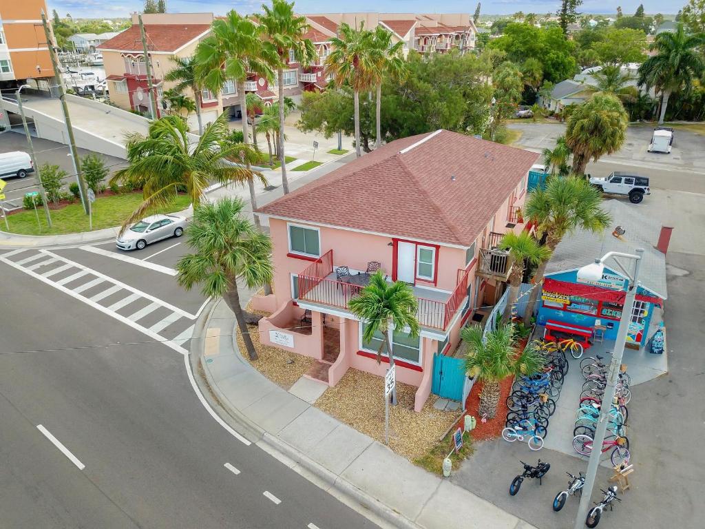 Gallery image of Villas at John's Pass by Travel Resort Services in St. Pete Beach