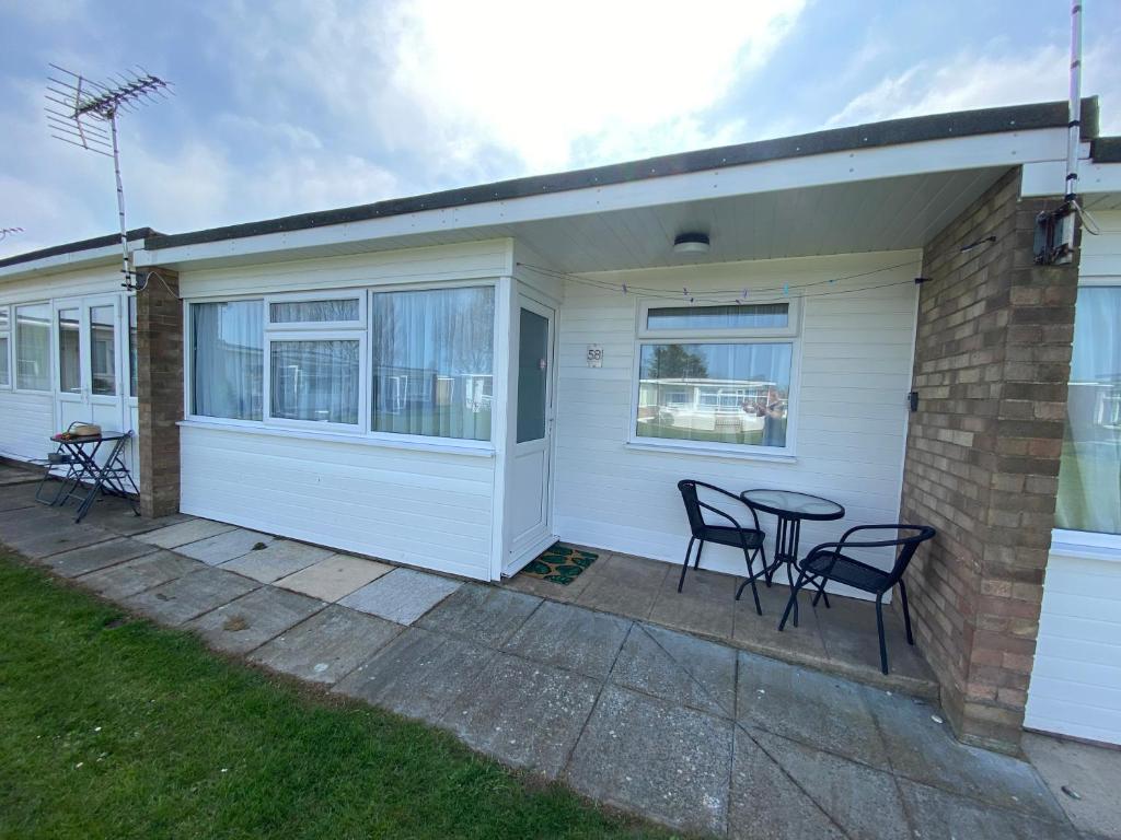 East Coast Chalets 58 at California Sands Dog Friendly, Great Yarmouth