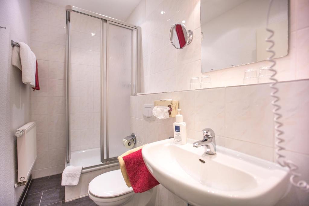 Koupelna v ubytování Hotel Graf Waldersee