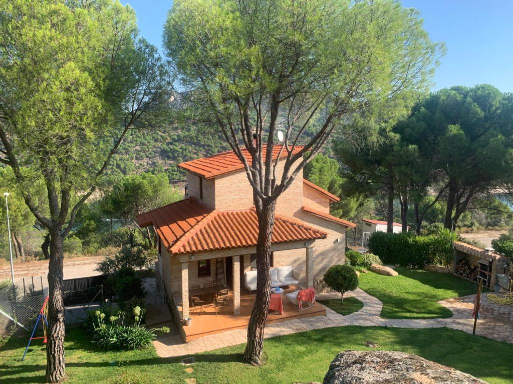 Casas y chalets Agradable casa con piscina y jardin. en San Martín de Valdeiglesias, Comunidad de Madrid