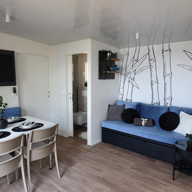Posezení v ubytování Mobile home Sunflower - Selce