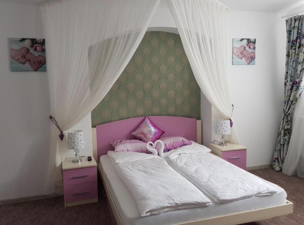 Wall St House - Studio Apartment