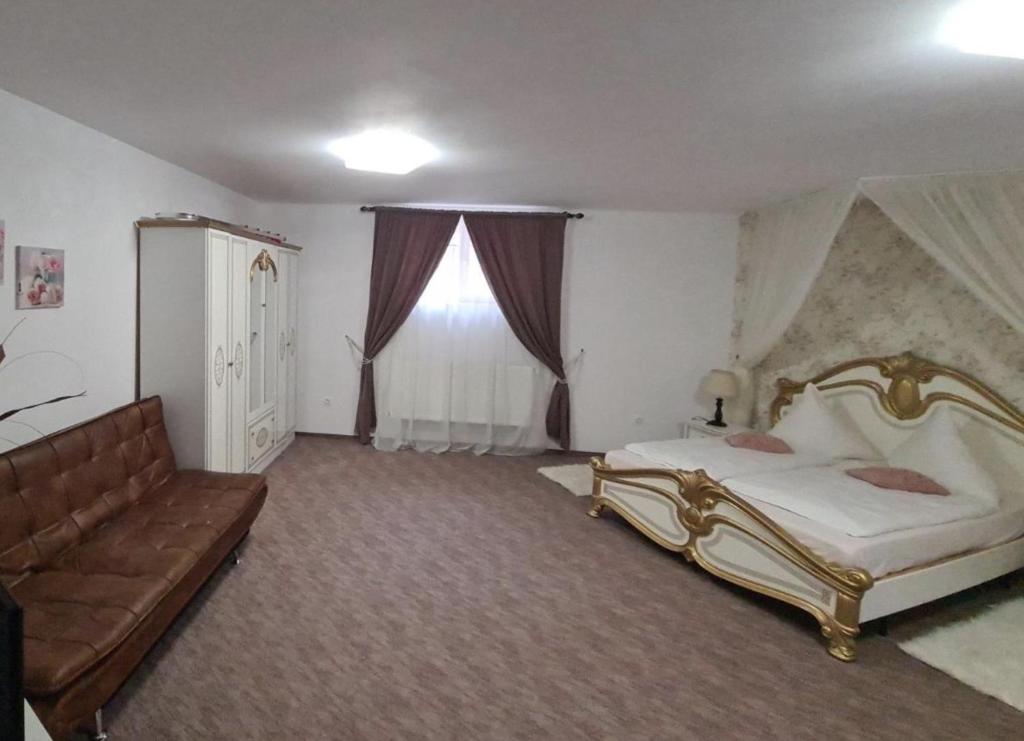 Wall St House - One-Bedroom Apartment