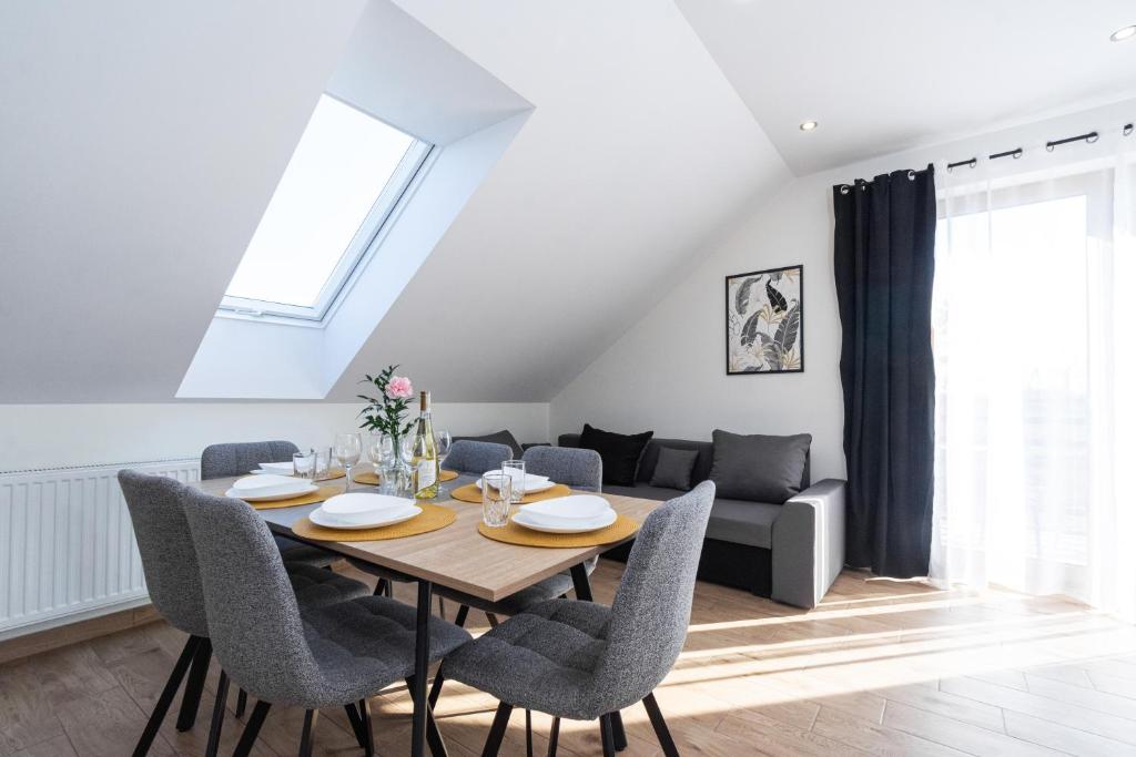 Posedenie v ubytovaní Apartamenty Jantar