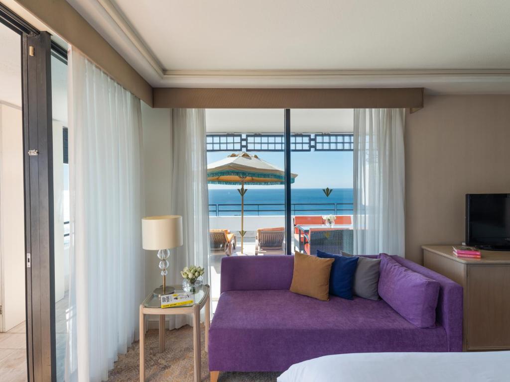 Rixos Downtown Antalya - The Land Of Legends Access - Suite De Cama King Familiar Con Dos Camas Gemelas, Terraza Y Vista Al Mar