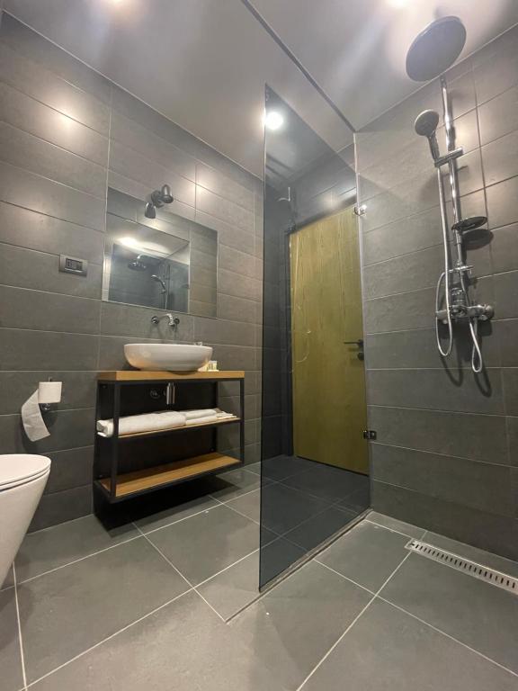 Koupelna v ubytování MIST Boutique Hotel