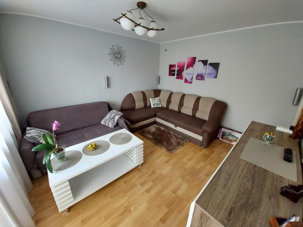 Noclegi Pod 16-tką - Two-Bedroom Apartment