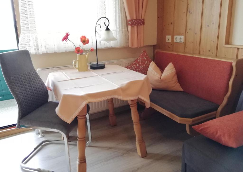 Posezení v ubytování Adlerhof am Sonnenplateau