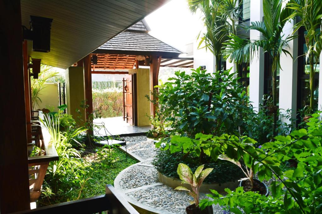 Burapa Boutique - Resim 9