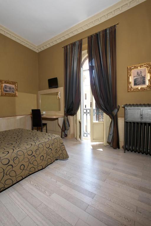 TV a/nebo společenská místnost v ubytování Hotel Nardizzi Americana