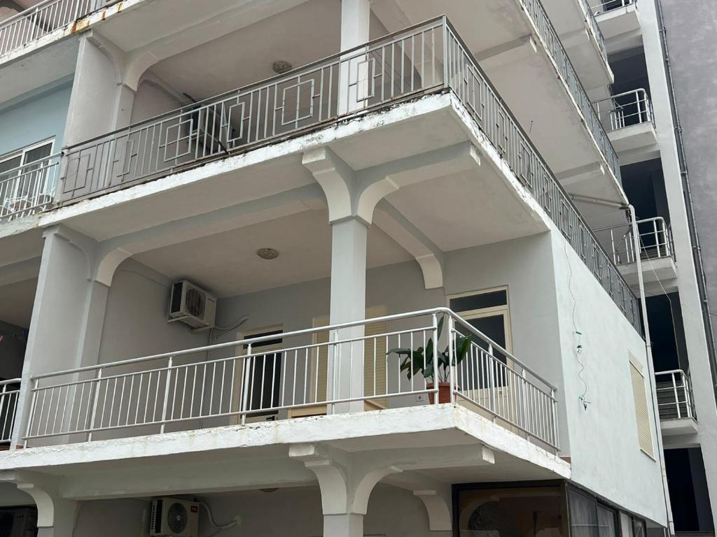 Perdja Apartment II - Imazhi 4