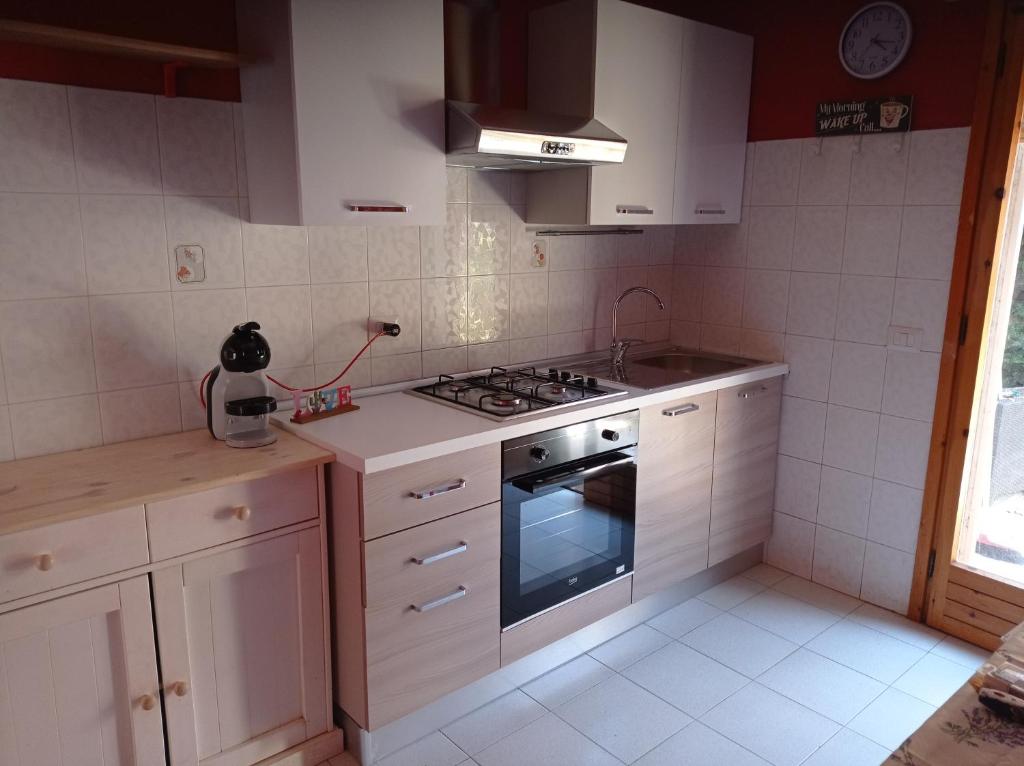 Kuchyň nebo kuchyňský kout v ubytování Villa Nerina Alloggio Turistico Anzio