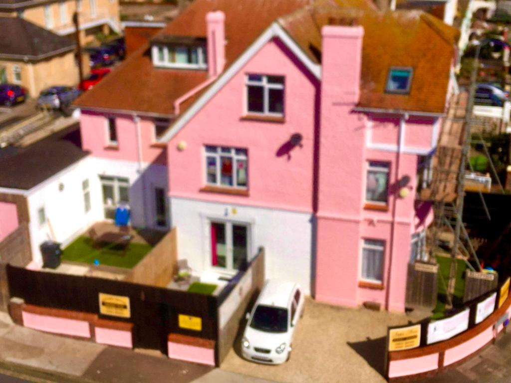 SINGER HOUSE GROUND FLOOR HOLIDAY FLATS & GUEST HOUSE ,Any Budding