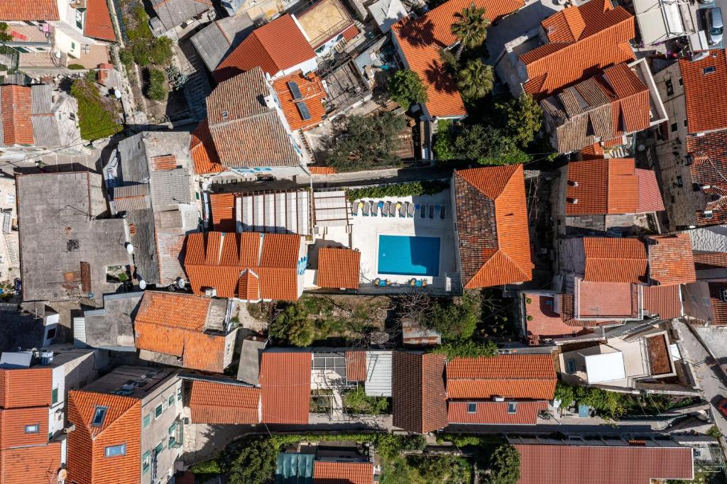 Nespecifikovaný výhled na destinaci Split nebo výhled na město při pohledu z hotelu