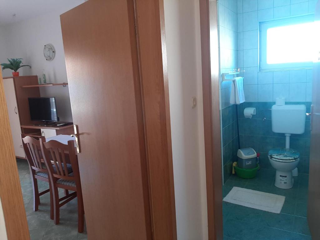 Koupelna v ubytování Apartmani Leon