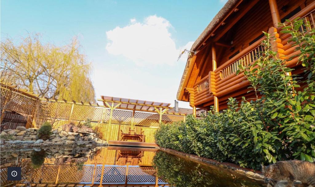 Budynek, w którym mieści się apartament