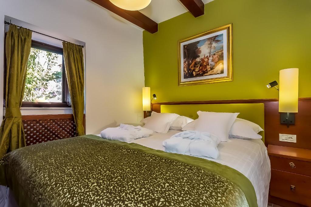 Heritage Hotel & Estate Raznjevica Dvori AD 1307 - Suite