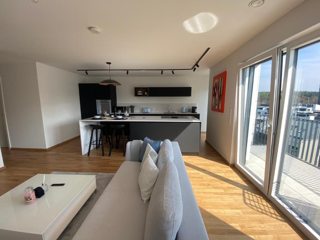 Kuchyň nebo kuchyňský kout v ubytování Strassen - 2 bed designer flat
