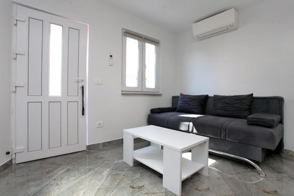 Sunny Terraces Apartments ZT - Apartamento De Una Habitación