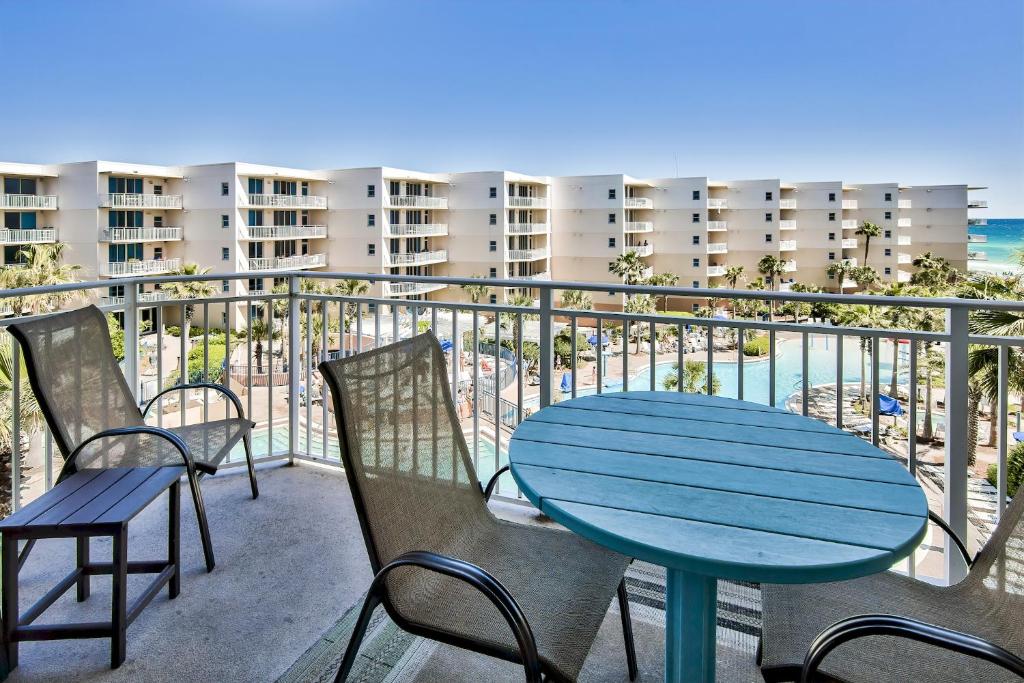 Waterscape Resort by Tufan - Apartment With Sea View