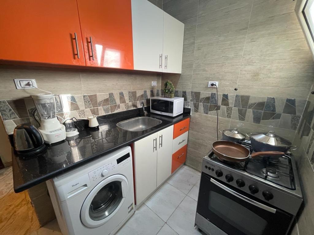Kuchyň nebo kuchyňský kout v ubytování Charbel apartments