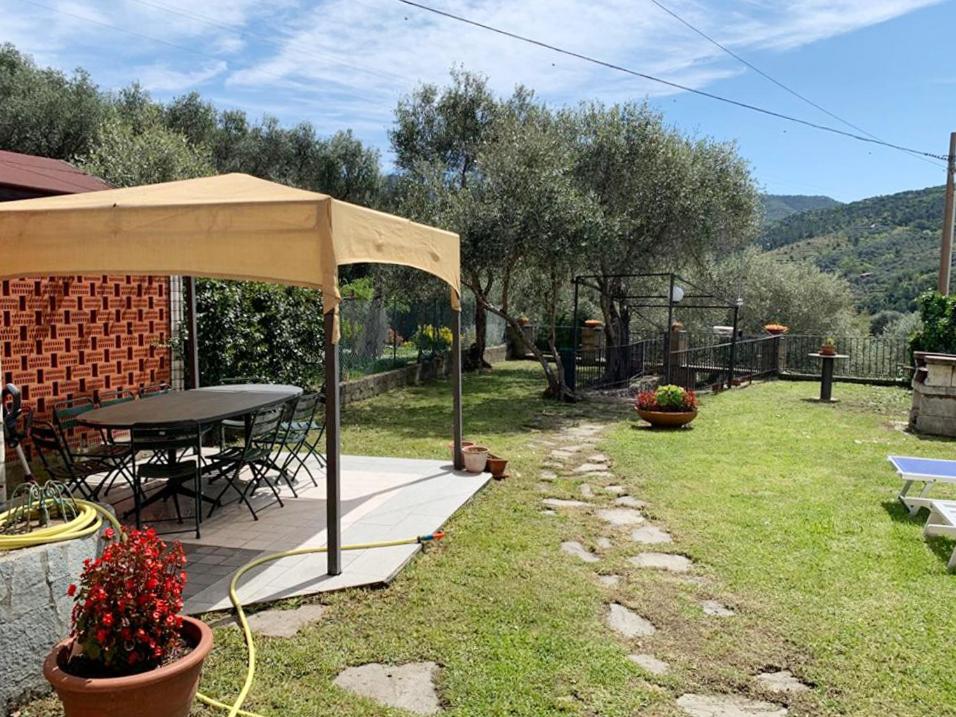 Casa vacanze Casa Levante con Grande Giardino Privato (Italia Trigoso) -  Booking.com