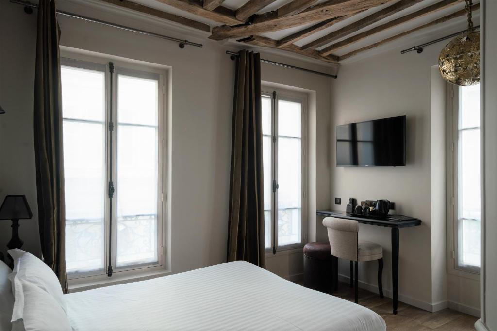 Hotel Saint-Louis en L'Isle - Notre-Dame - Resim 12