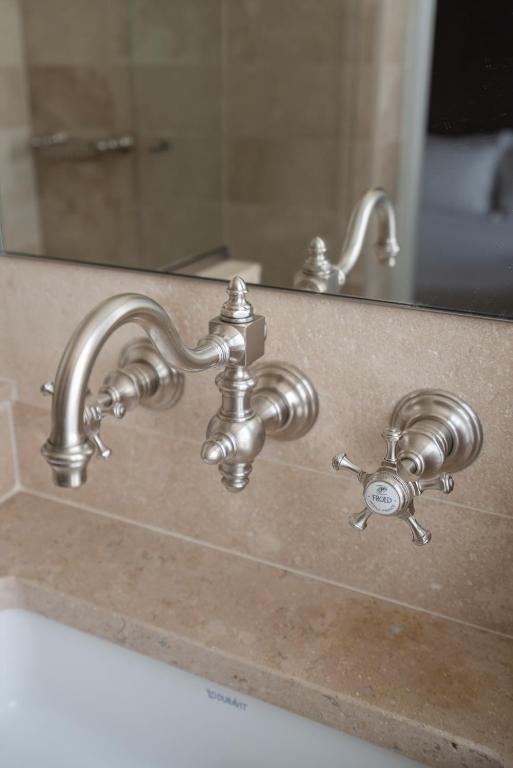 Hotel Saint-Louis en L'Isle - Notre-Dame - Resim 25