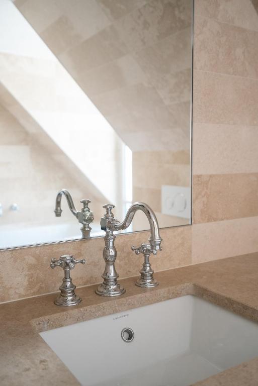 Hotel Saint-Louis en L'Isle - Notre-Dame - Resim 35