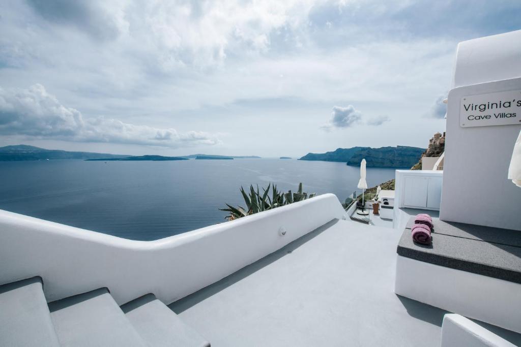 Virginia's Cave Villas - 10