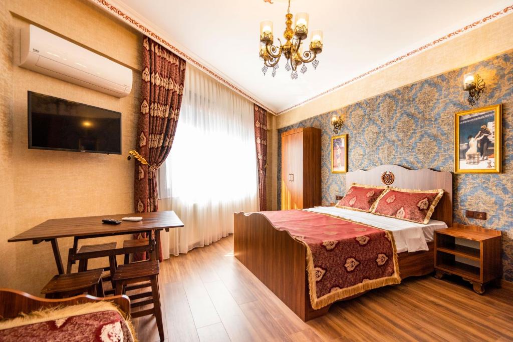 The First Ottoman Dream - 