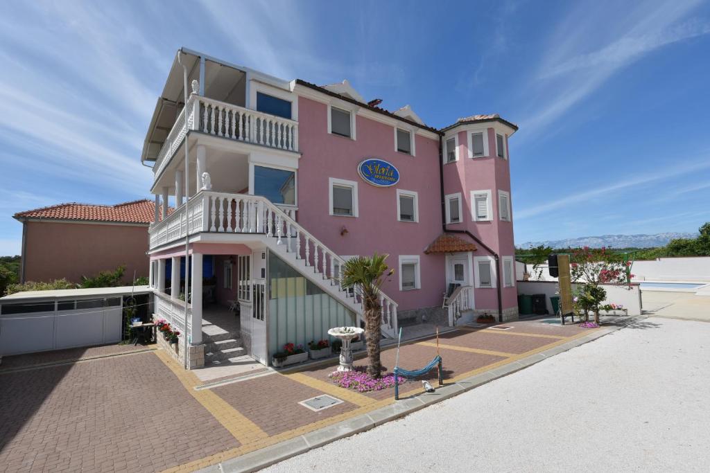 Gallery image of Apartments Gloria in Zaton