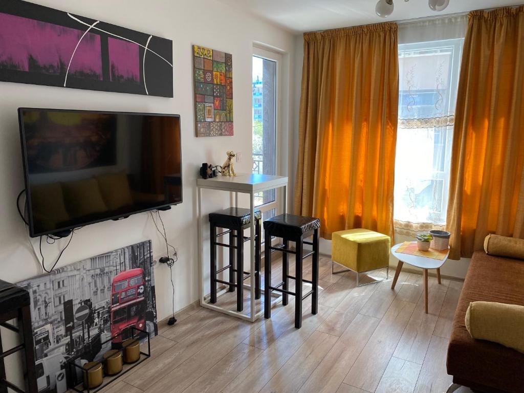 Fotografie z fotogalerie ubytování Brand New Cozy 1BR flat with AC & FREE street Parking v destinaci Plovdiv