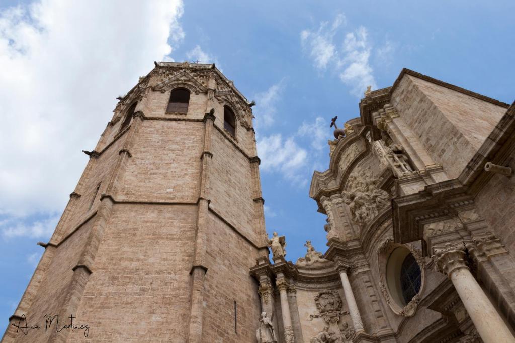 LUMINOSO. COMODO. ACOGEDOR. WIFI. Junto a AVE, Valencia ...