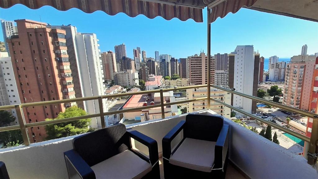 Balkón alebo terasa v ubytovaní Agustina apartment in Rincon de Loix -free parking, Wi-Fi, pool, new air conditioning, sea view