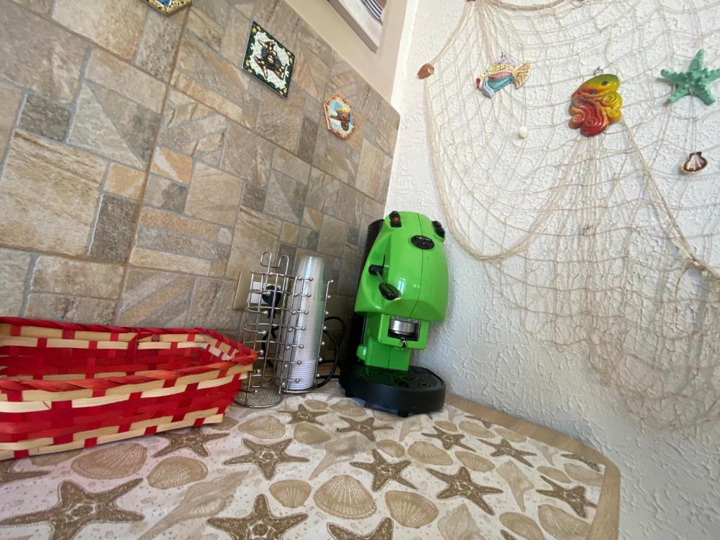 A bathroom at Villa GLORIA intero alloggio sulla spiaggia 8 posti letto 15 minuti da Palermo e 35 da Cefalu