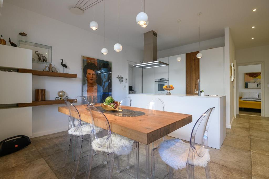 Kuchyň nebo kuchyňský kout v ubytování FRAMAR apartment
