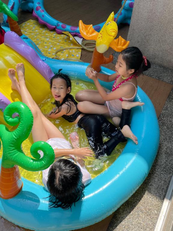 Hosté ubytování Dou Dou Long Homestay