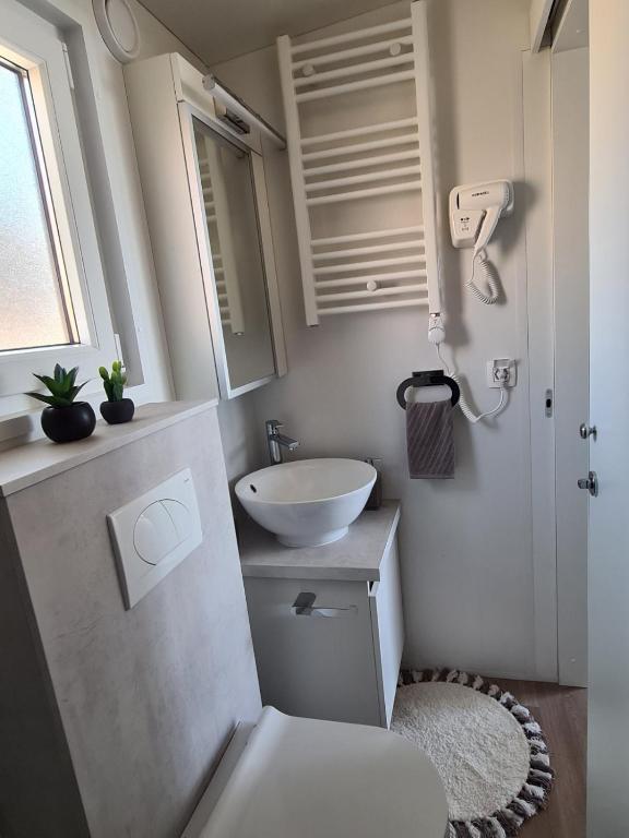 Koupelna v ubytování Mobile home Sunflower - Selce