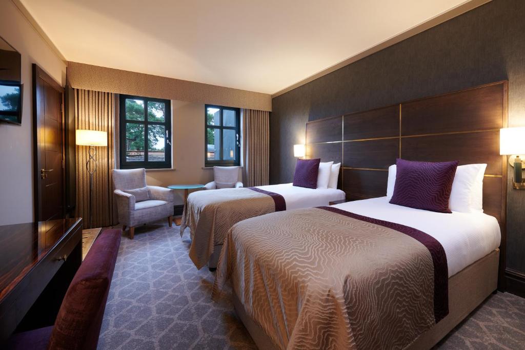 Aldwark Manor Estate - Classic Twin Room