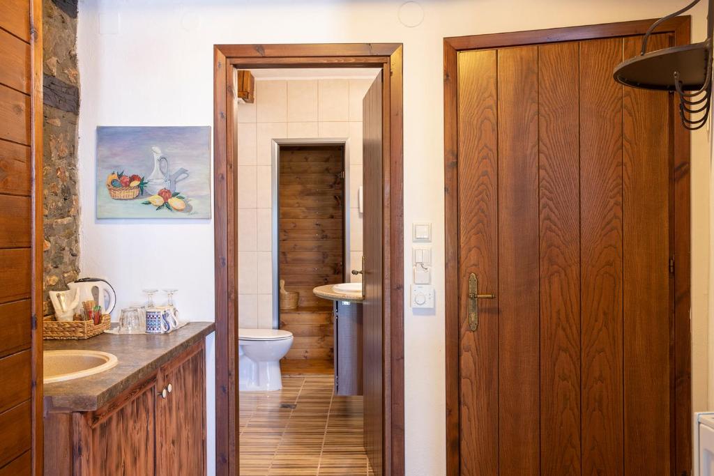 Koupelna v ubytování Guesthouse Ourania