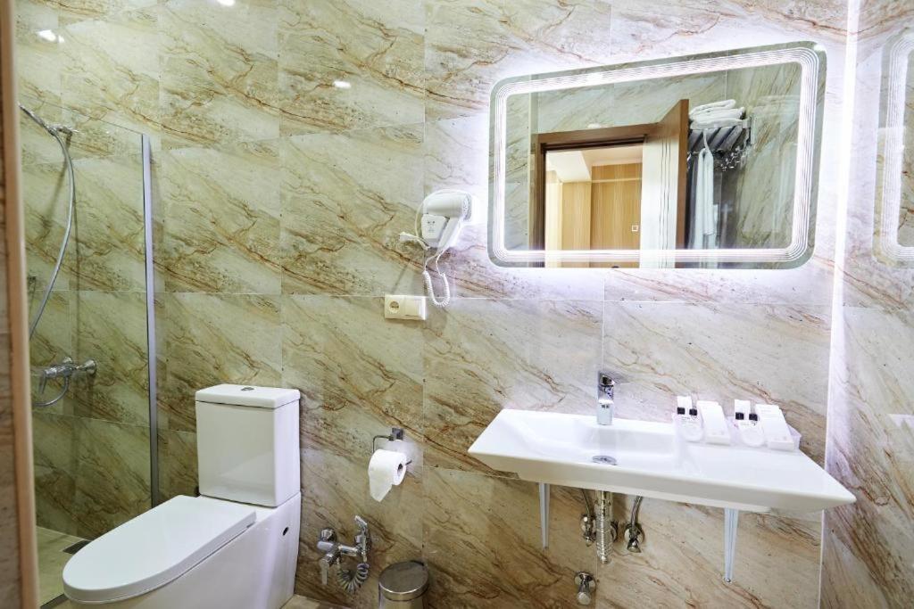 Hotel Antique - Standard Twin Room