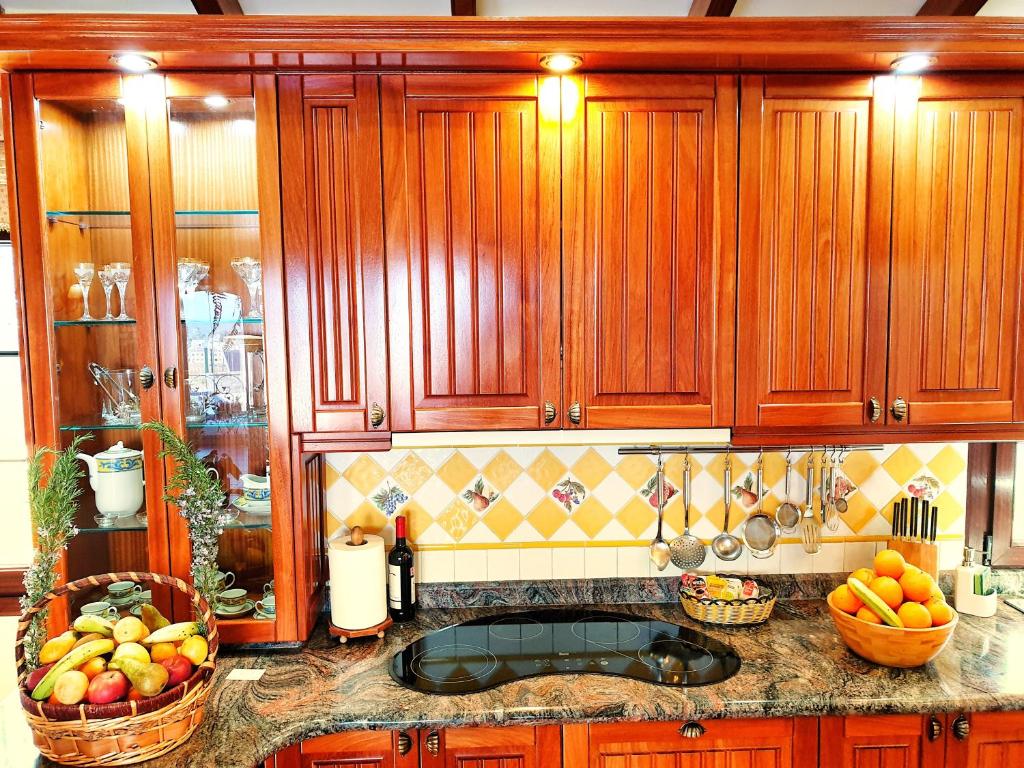 A kitchen or kitchenette at Casa Lucas