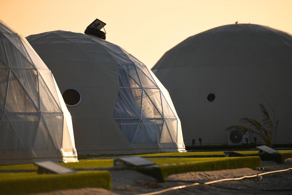 Foto dalla galleria di Siniya Island Leisure Campground Umm Al Quwain a Umm Al Quwain