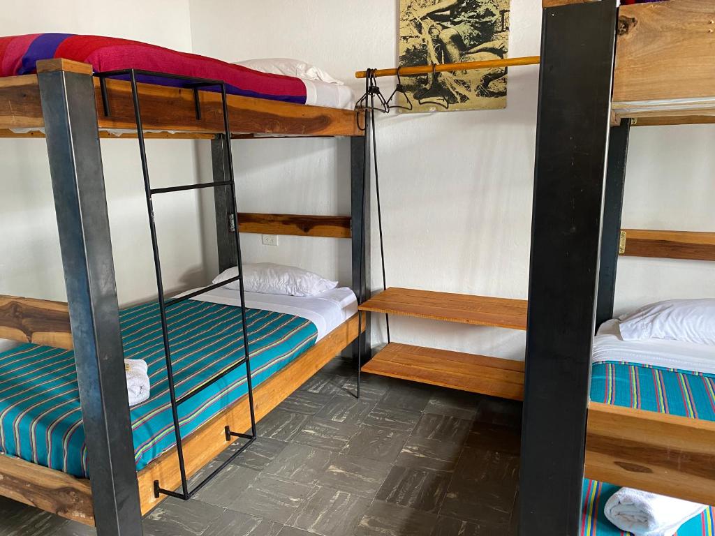 Voodi või voodid majutusasutuse Hostel Once Once toas