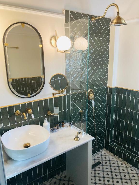 Sunny Garden Aparthotel - 9