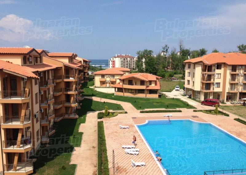 Bazén v ubytování Renta BG Apartments in Tsarevo nebo v jeho okolí