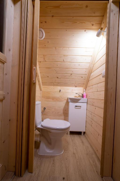 Kúpeľňa v ubytovaní Domki na Podgórzu